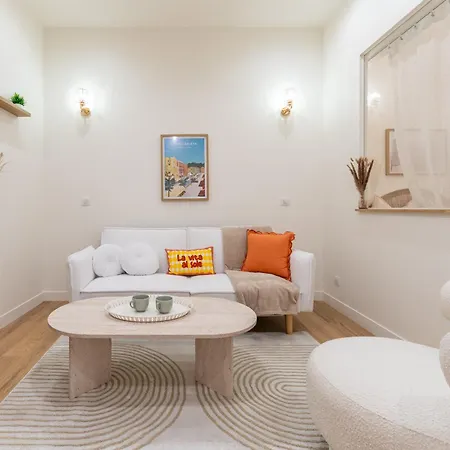Apartamento True Nice-style, Quiet 2-room Apartment, Old *